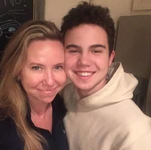 Meet your Posher, Morgan